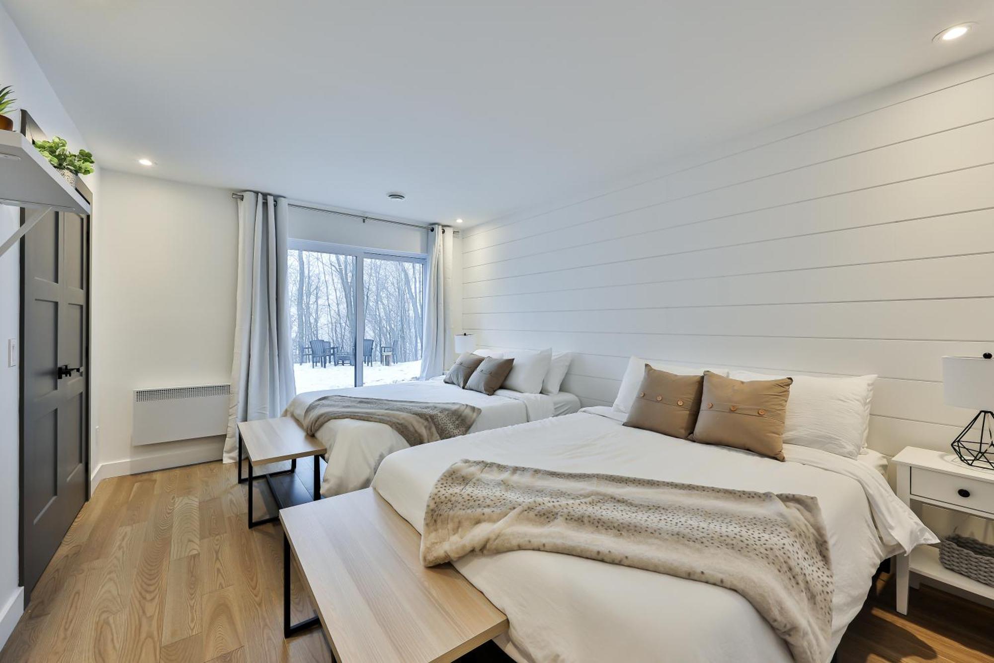 The Chic Shack - Golf, Ski, Spa Saint-Faustin ภายนอก รูปภาพ
